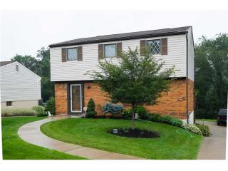 743 Lucy Dr, Pittsburgh, PA 15236-3339