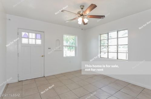 844 37 St, Tucson AZ 85713-4908 exterior