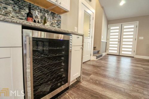 1145 Carlo Wood Dr, Atlanta GA 30331-7344 exterior