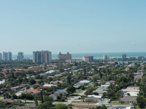 764 94 Ave, Naples FL 34108-2445 exterior