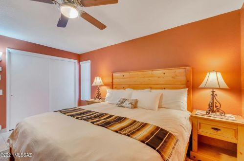 1071 Calle De Las Casitas, Green Valley AZ 85614-1986 exterior