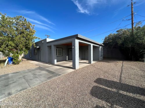 226 King Rd, Tucson AZ 85705-3217 exterior