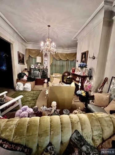 711 Boulevard, Union City, NJ 07086-6927