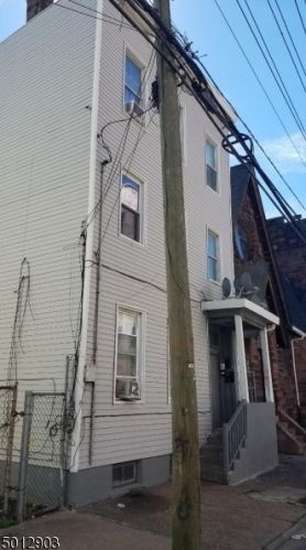 219 Spring St, Paterson NJ 07503-3039 exterior
