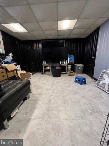 6339 Elmhurst St, Philadelphia PA 19111-5804 exterior