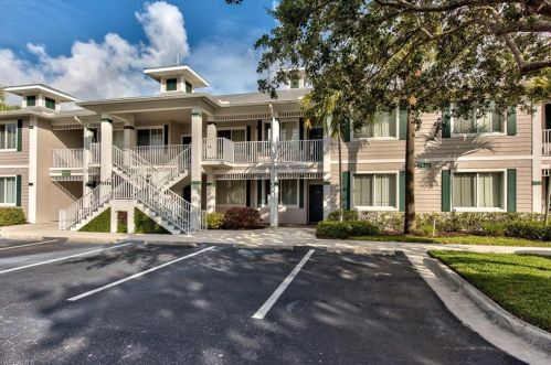 7940 Mahogany Run Ln, Naples FL 34113-1624 exterior