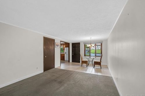 30 Sharren Ln, Enfield CT 06082-2030 exterior