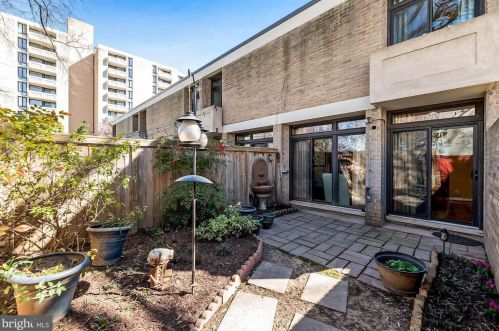 449 N St, Washington DC  20024-3701 exterior