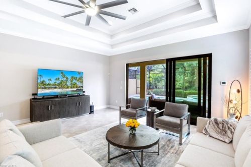 6589 Roma Way, Naples FL  34113-1720 exterior