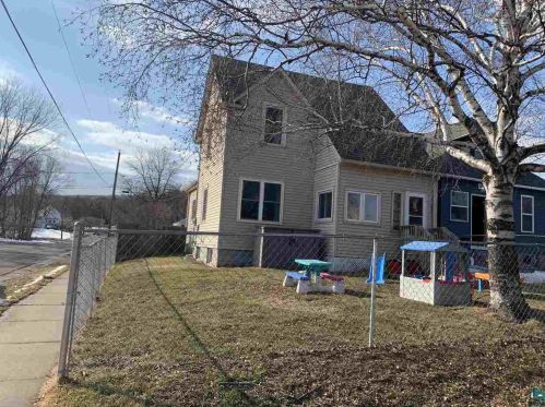 431 70th Ave, Duluth, MN 55807-1839