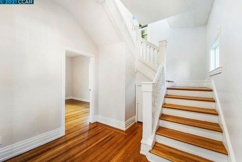 2584 Martin Luther King Jr Way, Berkeley CA 94704-2618 exterior