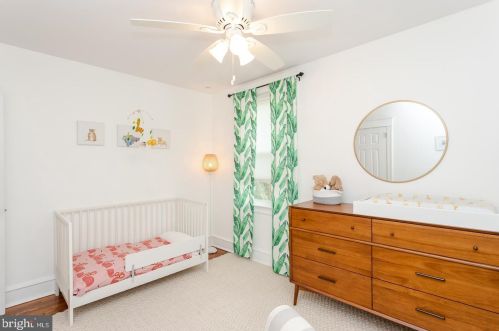 2159 Chestnut Ave, Ardmore PA 19003-2722 exterior