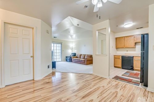 1138 Waterford Dr, Edison NJ 08817-1908 exterior