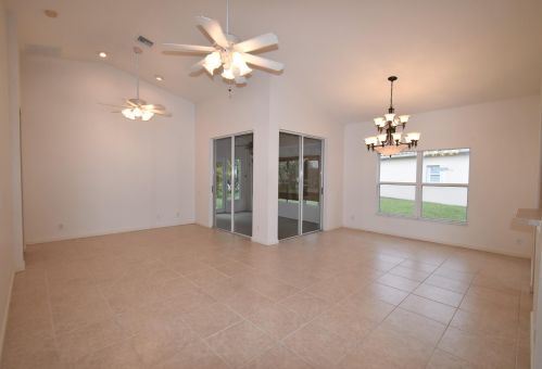 353 Treeline Trce, Fort Pierce, FL 34986-2652