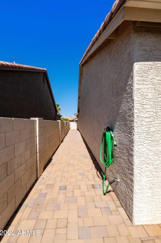 24601 Ribbonwood Dr, Chandler AZ  85248-7731 exterior