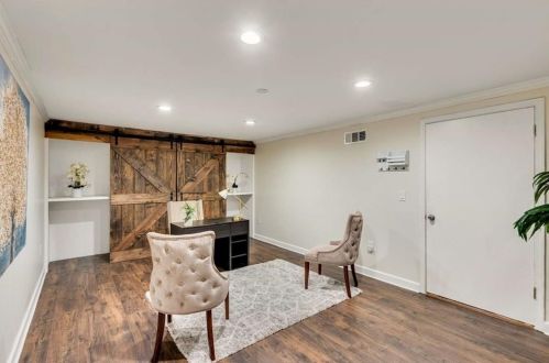 801 Defoors Ml Cir, Atlanta GA 30318-2392 exterior