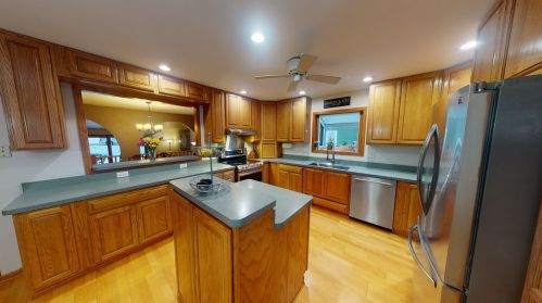 6208 Scott Ln, Bull Valley IL 60014-6446 exterior