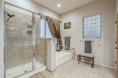 45231 18th St, Phoenix AZ 85022-4560 exterior