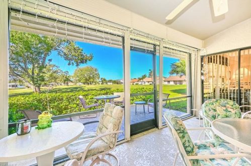 153 Estelle Dr, Naples FL 34112-7059 exterior