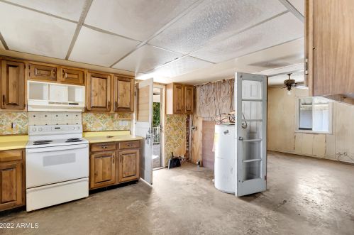 2930 17 Ave, Phoenix AZ exterior