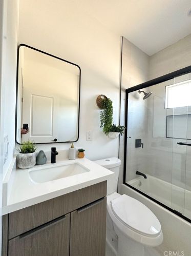 14081 Carfax Ave, Tustin CA  92780-5123 exterior