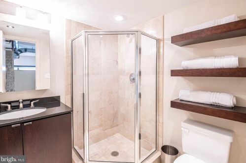 1400 Church St, Washington DC 20005-1848 exterior