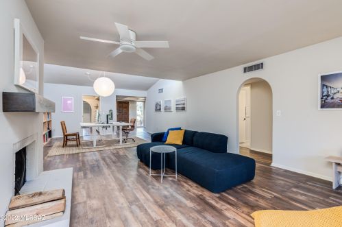 556 Dodge Blvd, Tucson AZ  85716-5162 exterior