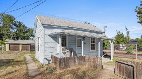 613 14th St, Modesto CA 95354-2504 exterior