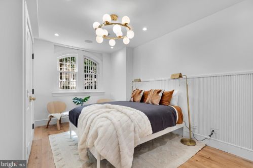 2013 Q St, Washington DC 20002-2373 exterior