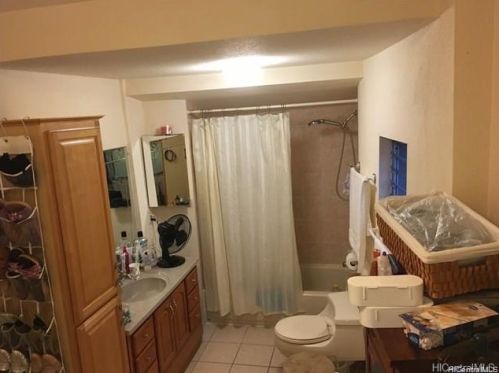 1402 Lusitana St, Honolulu HI 96813-1625 exterior