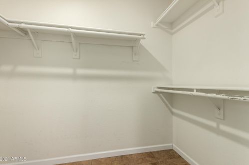 18611 43rd St, Phoenix AZ 85050-8805 exterior