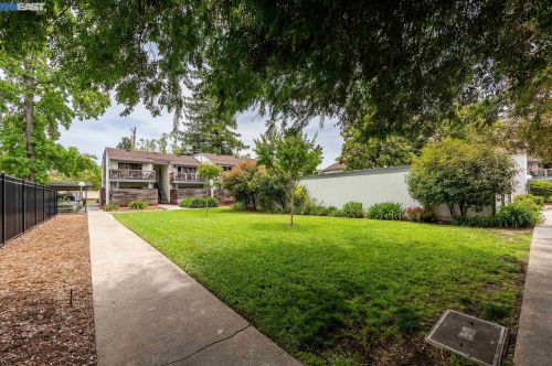 4081 Clayton Rd, Concord CA 94521-2660 exterior