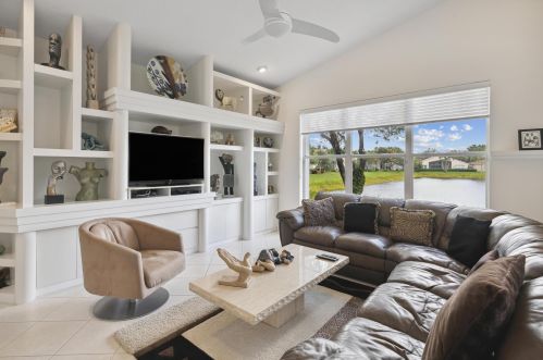 11097 Malaysia Cir, Boynton Beach, FL 33437-7053