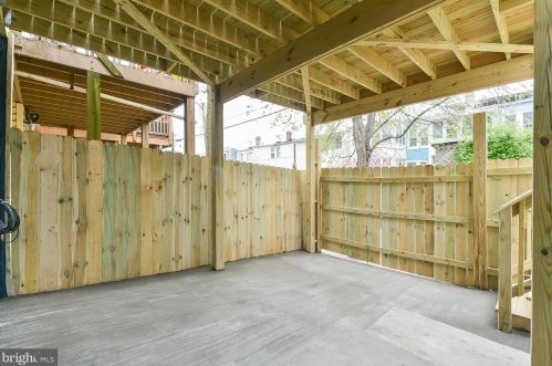 1427 Parkwood Pl, Washington DC  20010-3218 exterior