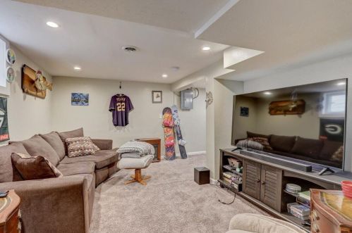 514 64, Milwaukee WI 53213-4050 exterior