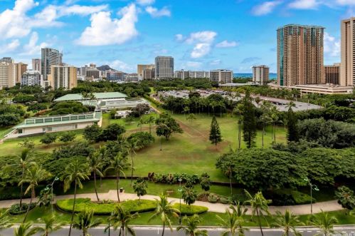 1920 Ala Moana Blvd, Honolulu HI 96815-1865 exterior