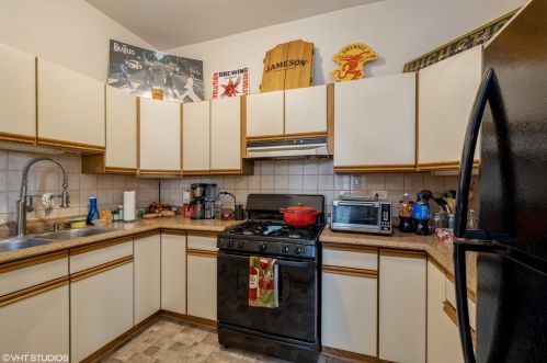 3224 May St, Chicago IL 60608-6412 exterior