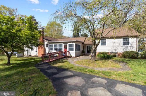 3655 Horn Rd, Huntingtown MD 20639-9546 exterior