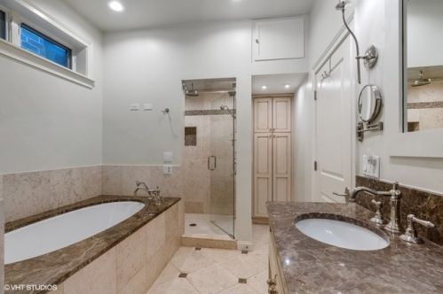 4612 Wolcott Ave, Chicago IL 60660-2316 exterior