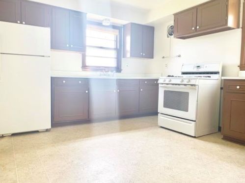 5146 77th St, Milwaukee WI  53218-3703 exterior