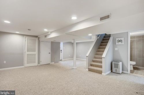 12409 Connecticut Ave, Silver Spring MD 20906-4305 exterior