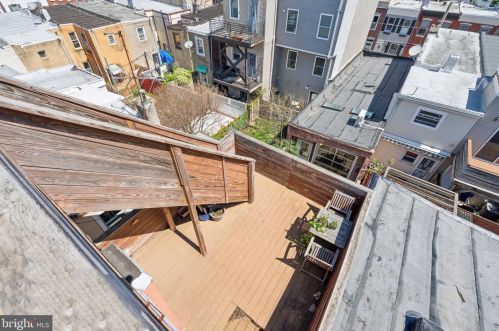 1527 Berks St, Philadelphia PA  19125-2801 exterior