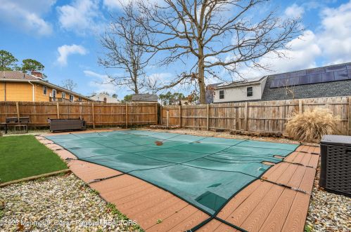 2237 Emerald Park Dr, Lacey NJ  08731-3716 exterior