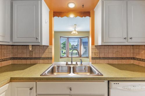 2277 Radcliff Cir, Grand Rapids MI 49546-7725 exterior