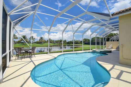 6791 Southport Dr, Boynton Beach FL 33472-6915 exterior