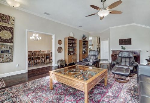 6408 Convict Hill Rd, Austin TX 78749-2348 exterior