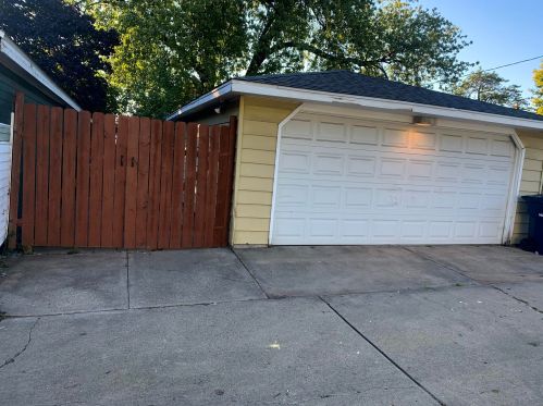 3922 23 St, Milwaukee WI 53206-1916 exterior