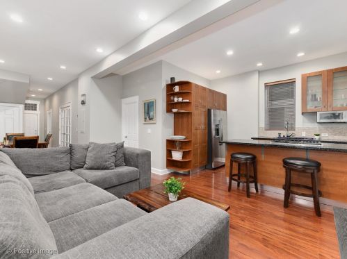 1344 Artesian Ave, Chicago IL  60622-2934 exterior