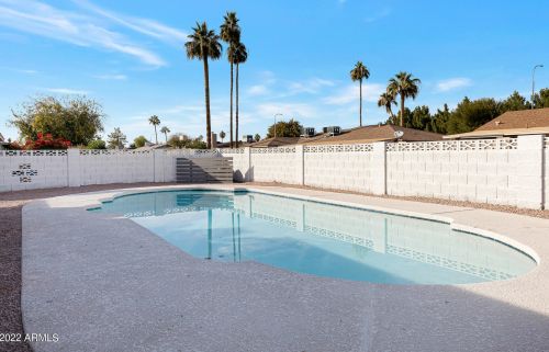 1132 Linda Ln, Chandler AZ 85226-1649 exterior