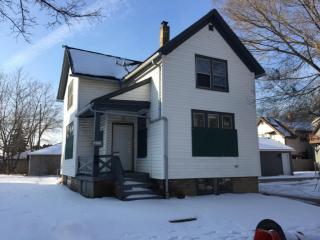 2421 34th St, Milwaukee WI  53215-2862 exterior